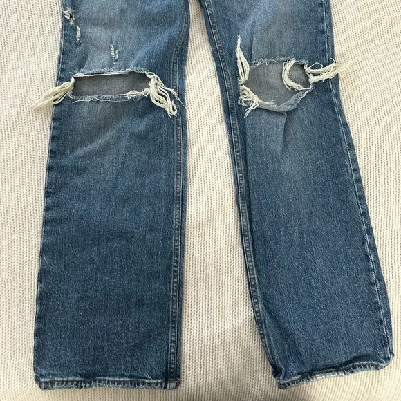 Abercrombie 90’s Baggy Low Rise Jeans in Dark Destroy Wash Size 27/4R
