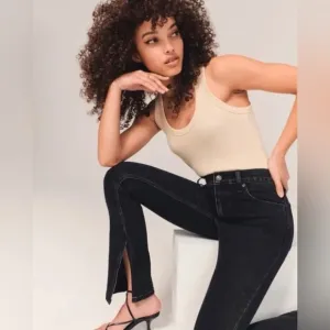 Abercrombie &amp; Fitch The Skinny High Rise Jeans (Split Hem) in Black