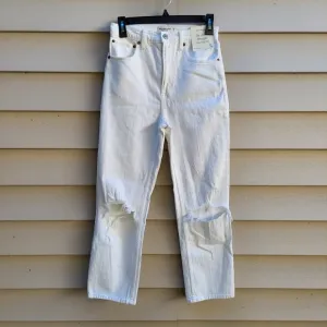 Abercrombie &amp; Fitch White Distressed Jeans. Size 4/27. High-rise.