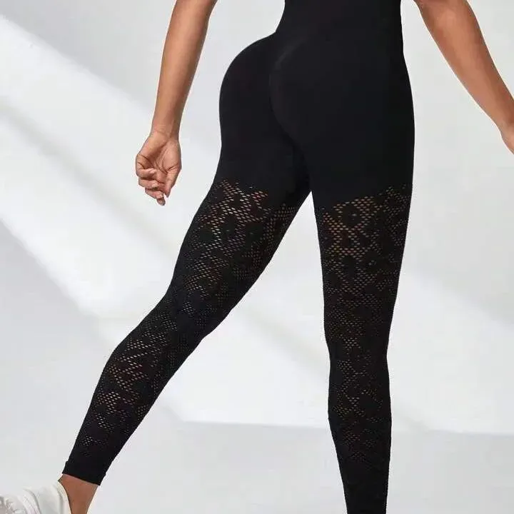 Amour High-Waist Seamless Laser-Cut Scrunch Leggings