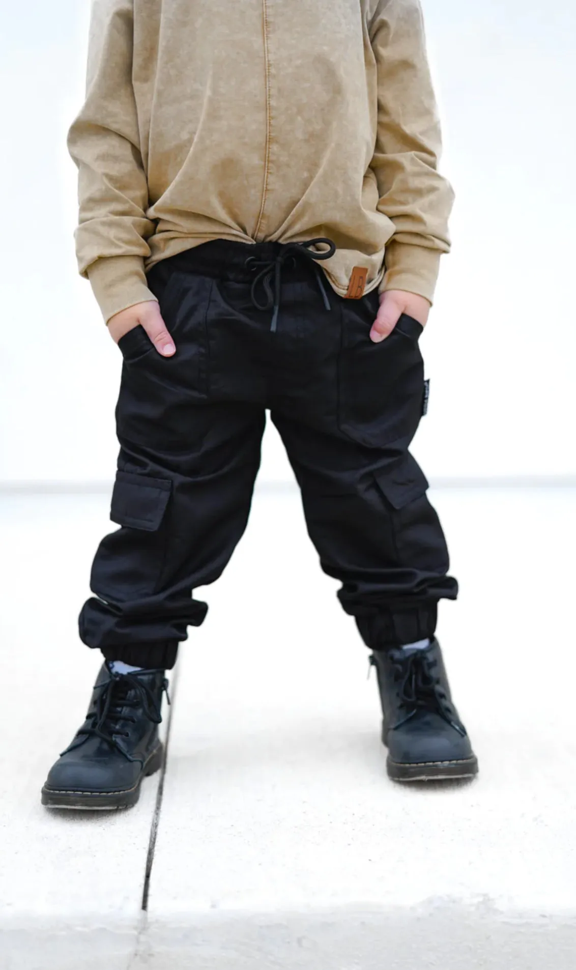 CARGO JOGGER - BLACK