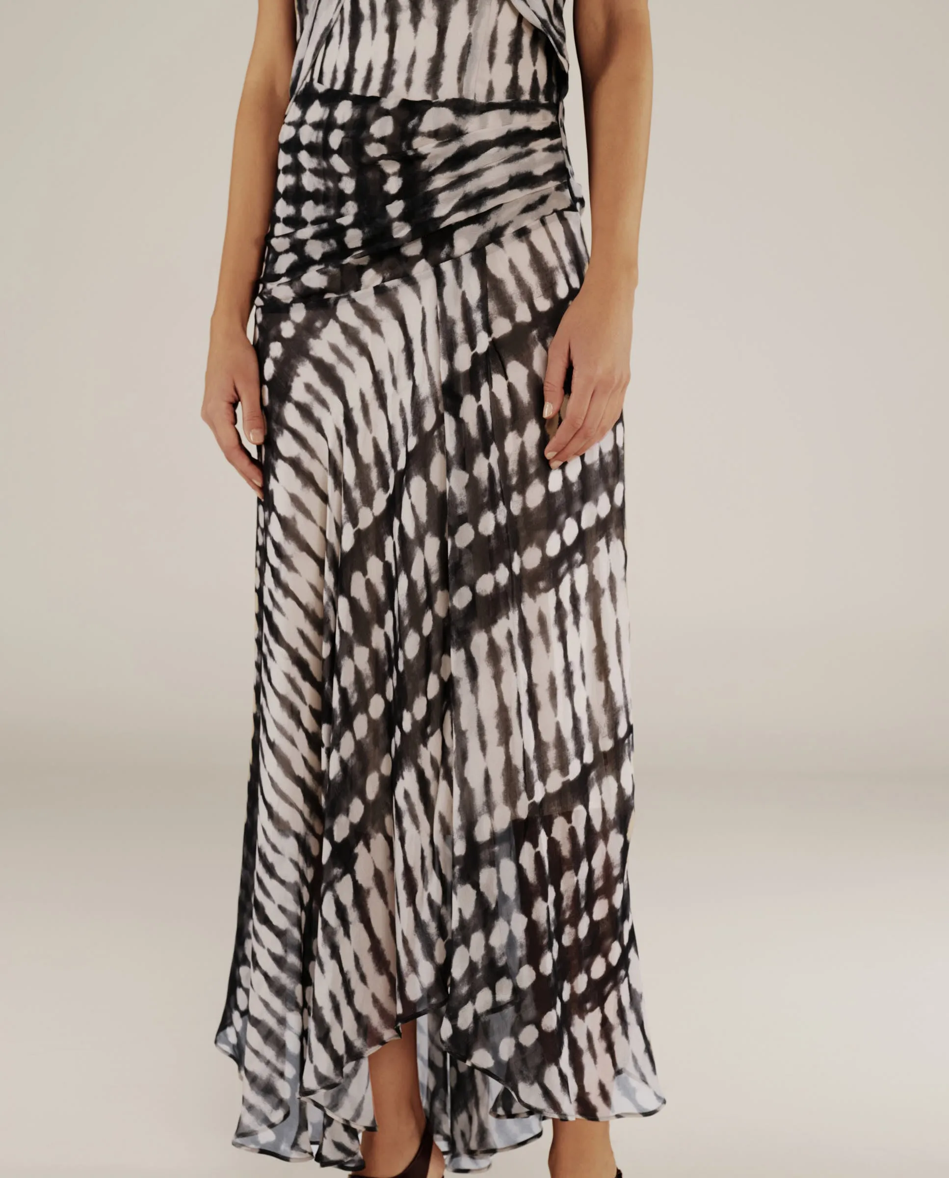 CAROLINA | Black & Ecru Print Midi Wrap Dress