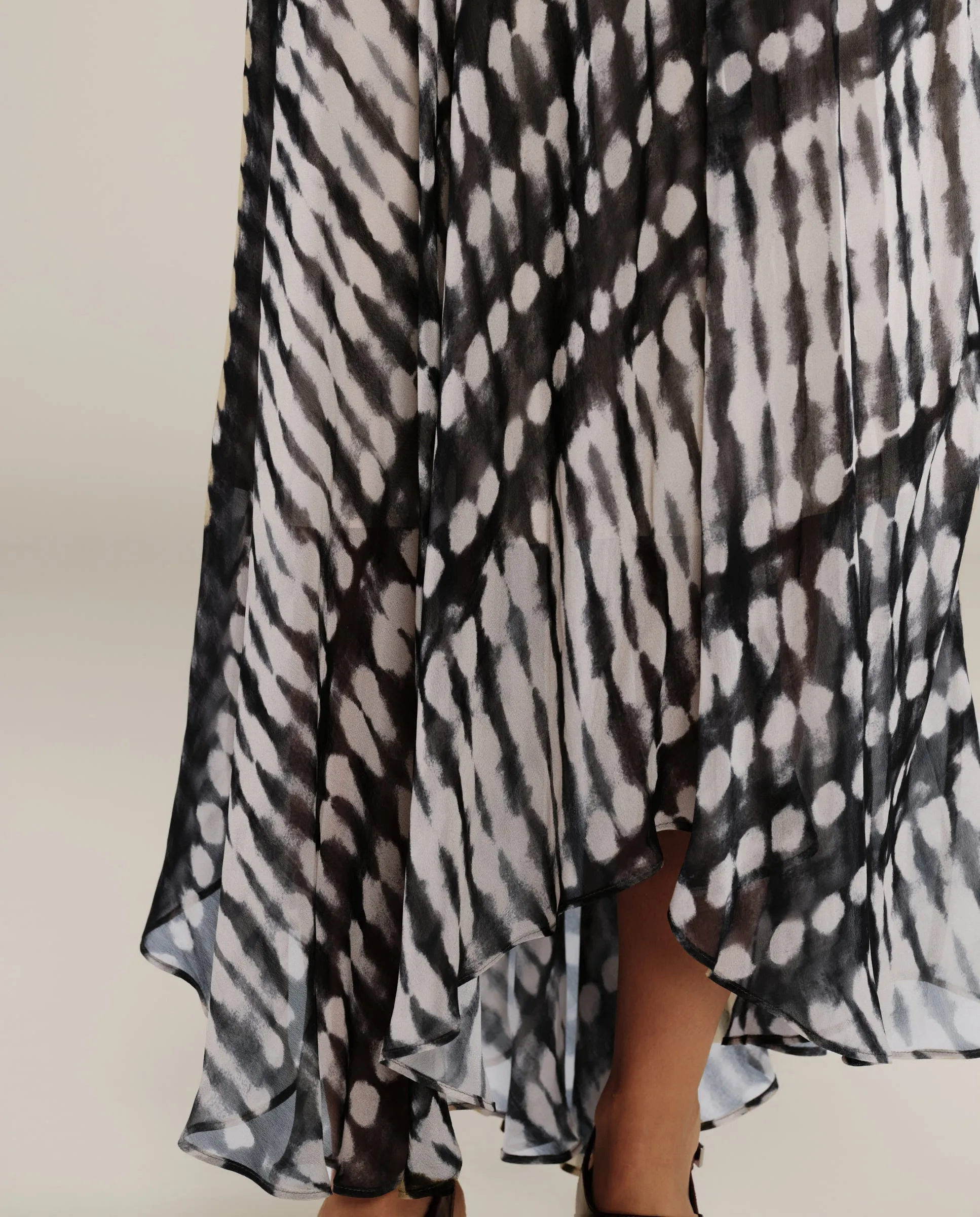 CAROLINA | Black & Ecru Print Midi Wrap Dress