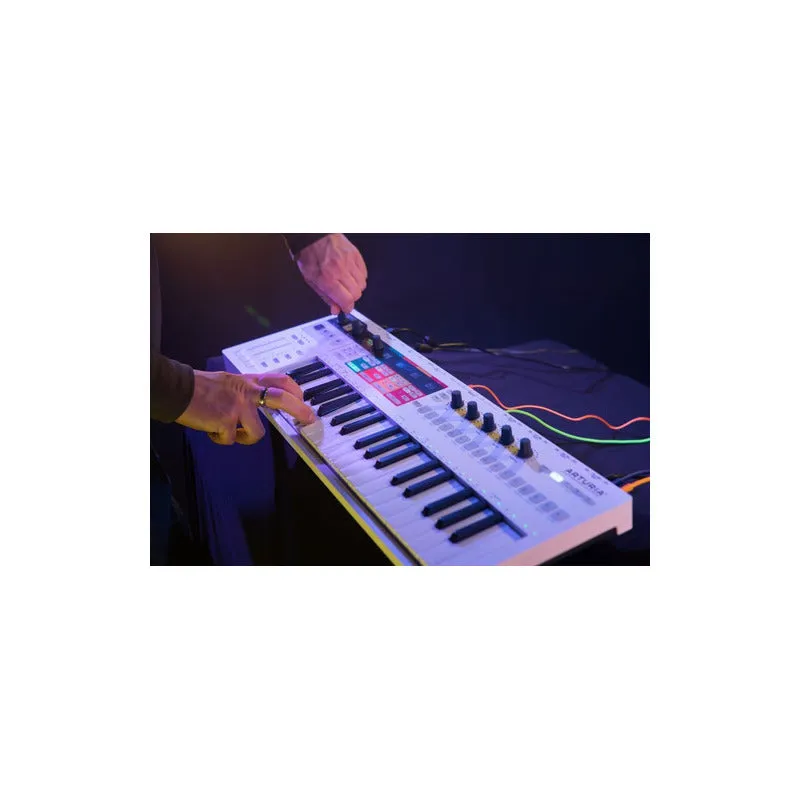 Controlador Cuatro Pistas Con Teclado Arturia Keystep Pro