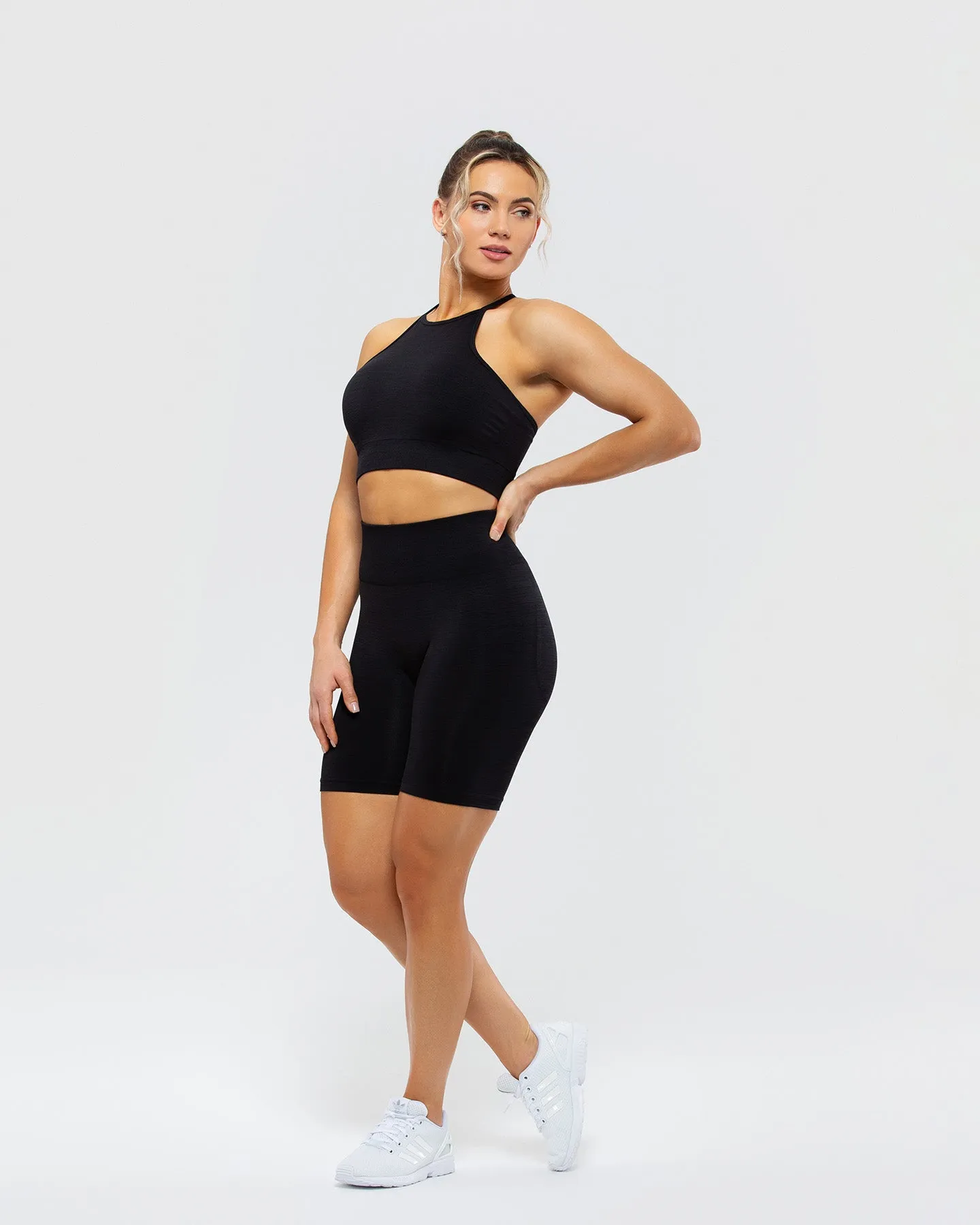 Define Seamless High Neck Bra | Black