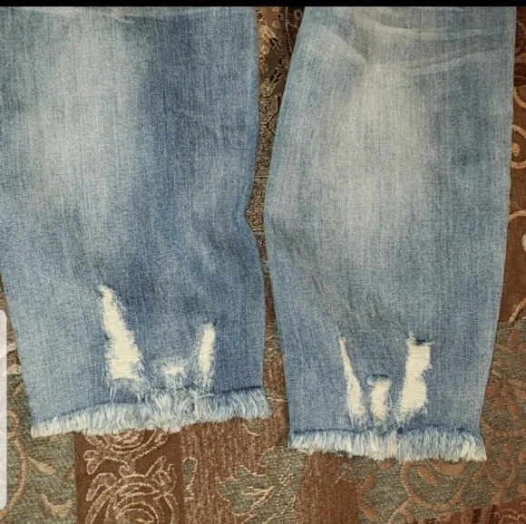 Dollhouse Distress Destroyed Hem Fray Jeans Jr. 13
