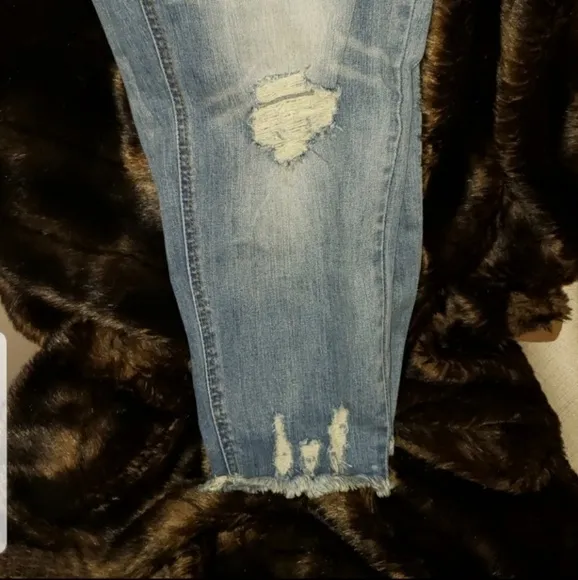 Dollhouse Distress Destroyed Hem Fray Jeans Jr. 13