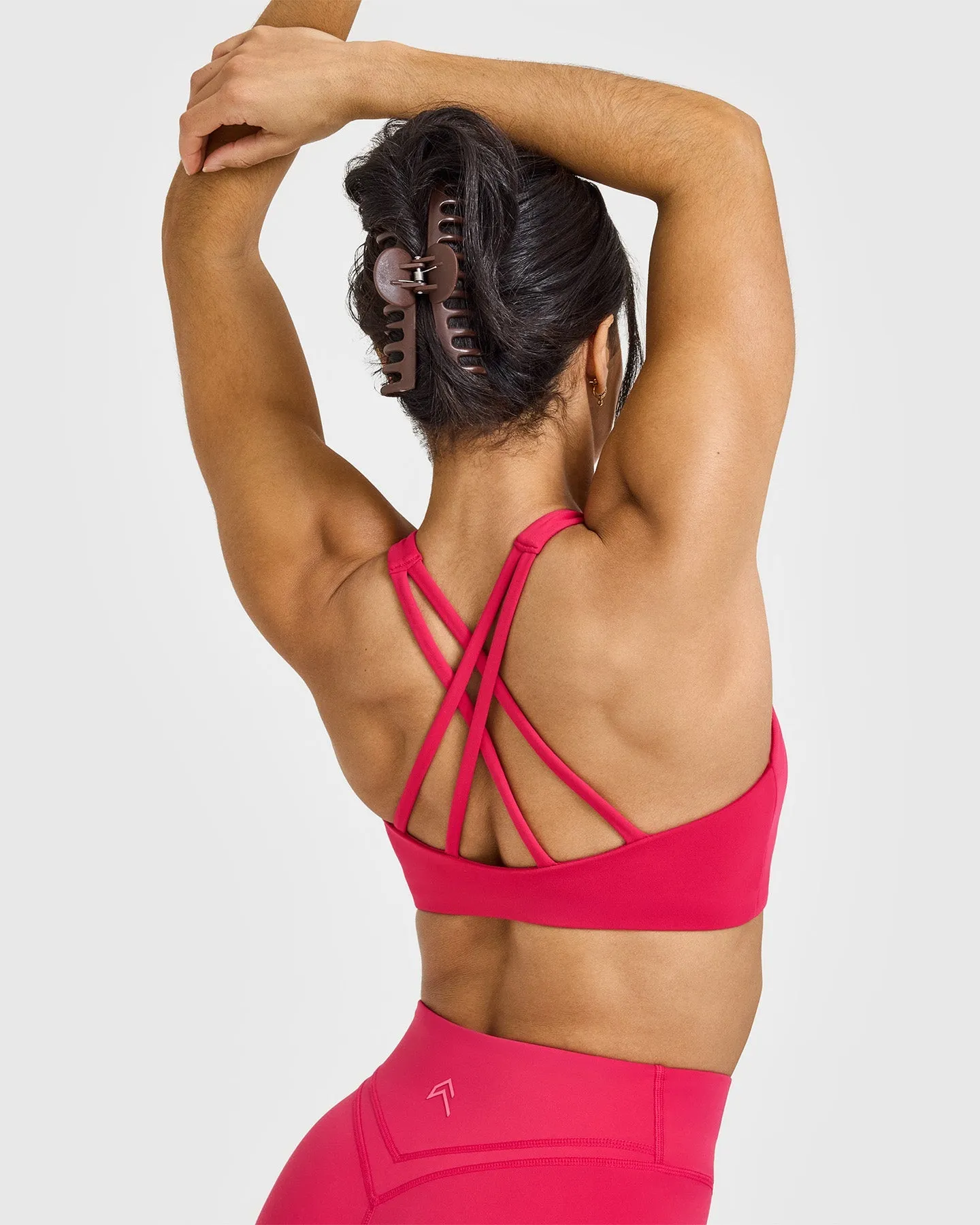 EasyLift™ High Neck Sports Bra | Berry Bloom