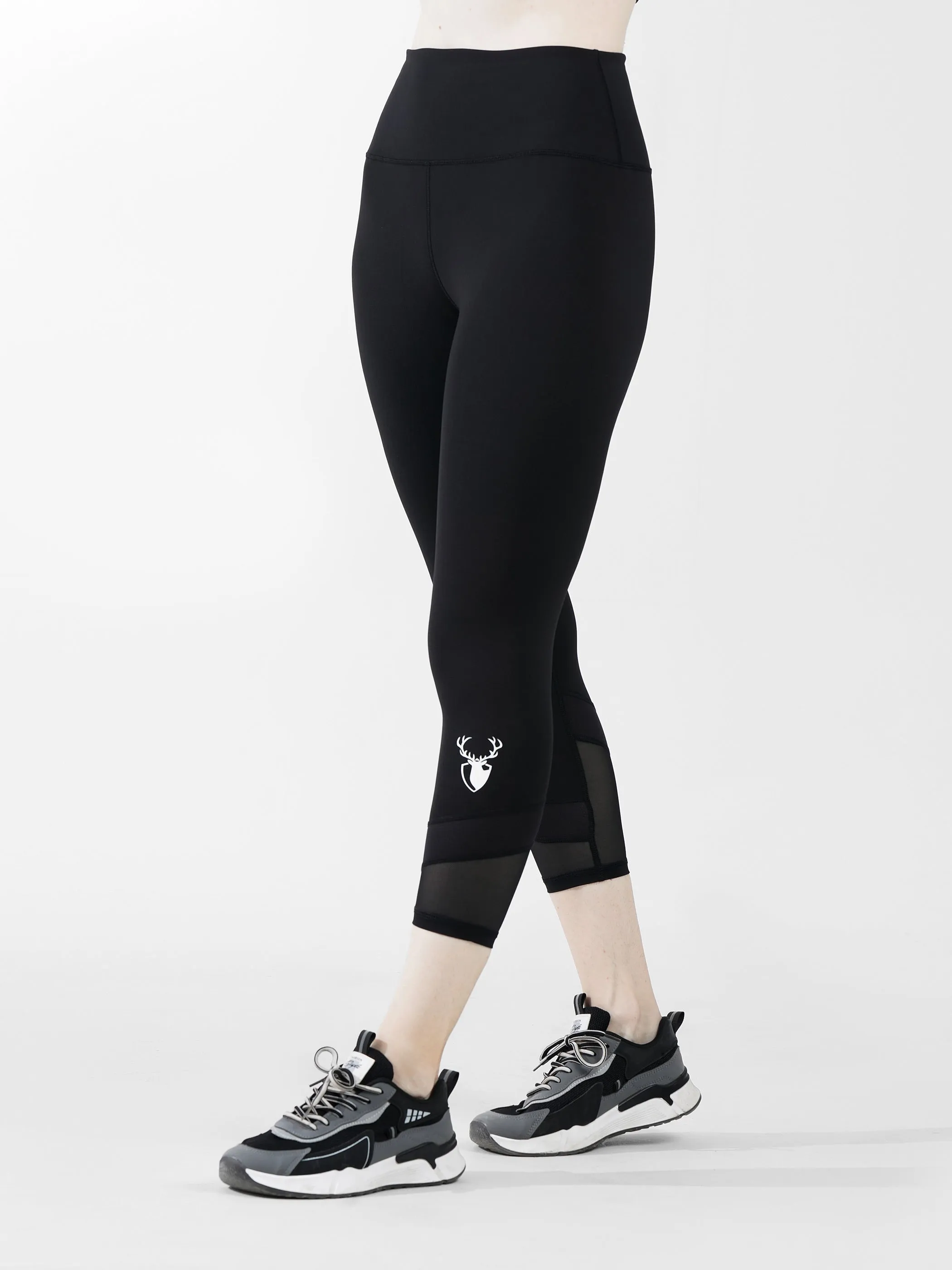 Fairway Capri Legging in Black
