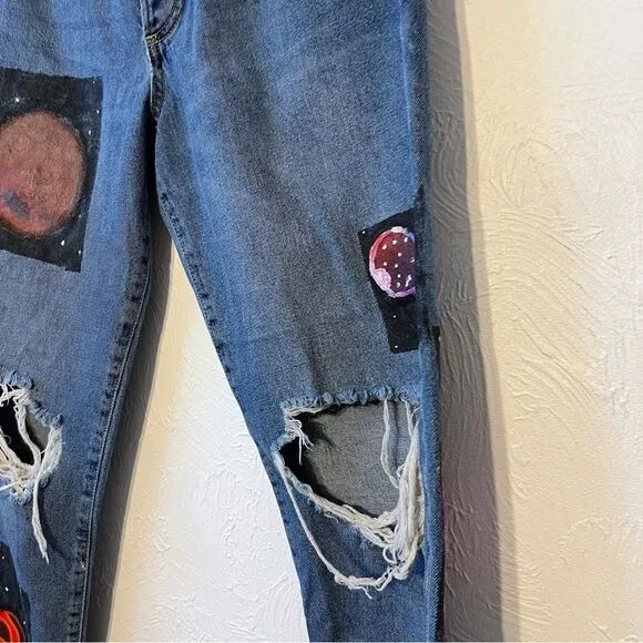 Free People Jeans Sz 26 Boyfriend Blue Tattooed Distressed