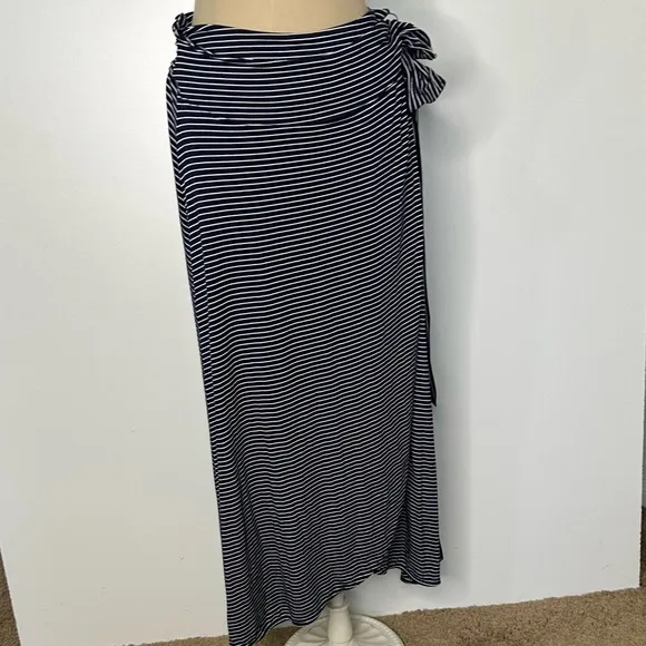Gap wrap Striped Midi Skirt Large