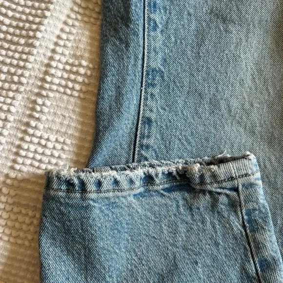 Good American Good Classic Distressed Hi-Rise Jeans GC062T Women Size 8/29