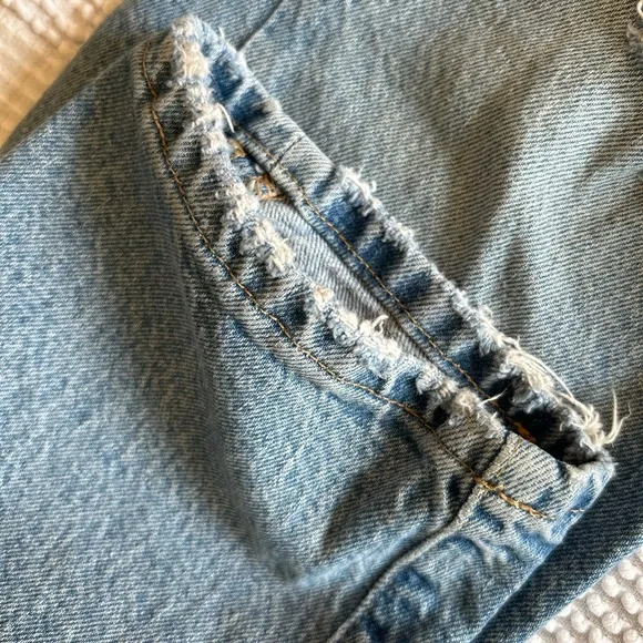 Good American Good Classic Distressed Hi-Rise Jeans GC062T Women Size 8/29
