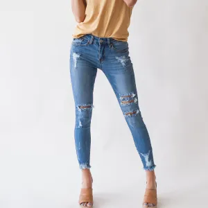 Hold The Drama Kancan Medium Wash Distressed Skinny