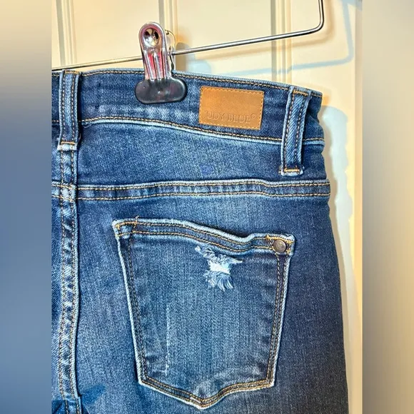 Judy Blue Slim Fit Straight Leg Dark Blue Distressed Blue Jeans
