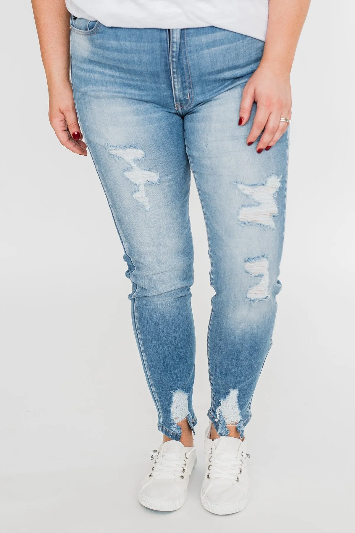 KanCan Distressed Skinny Jeans- Tiffany Wash