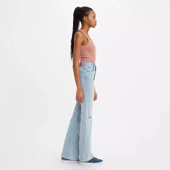 Levi’s premium 70’s high flare jeans size 25