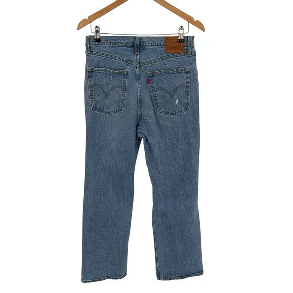 Levis Ribcage Straight Ankle Jeans distressed style size 30