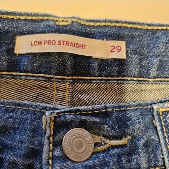 Levi's Woman's jeans low pro mid rise size : 29 NWT