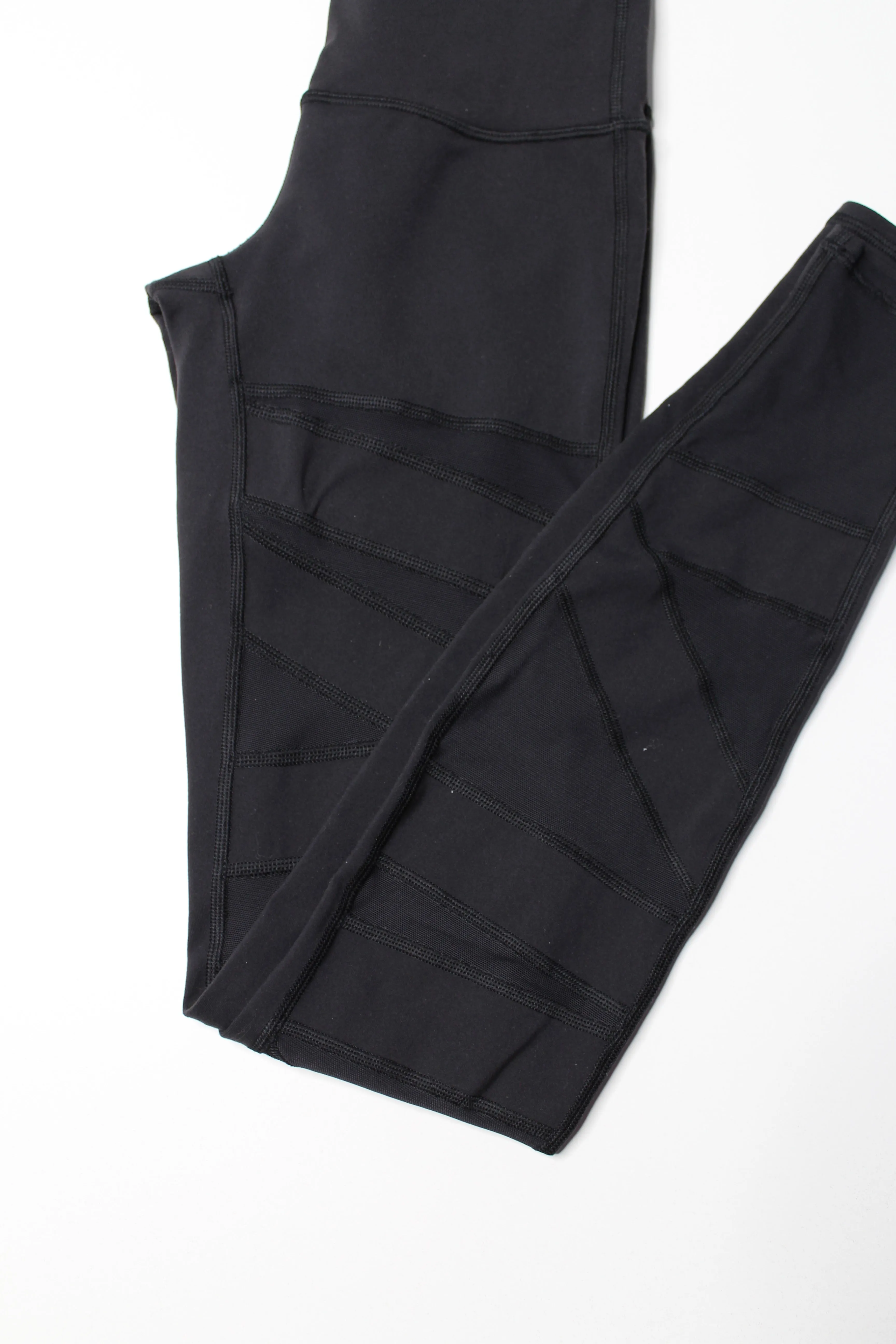 Lululemon black ‘wunder under’ tech mesh legging, size 4 (31”) (price reduced: was $58)
