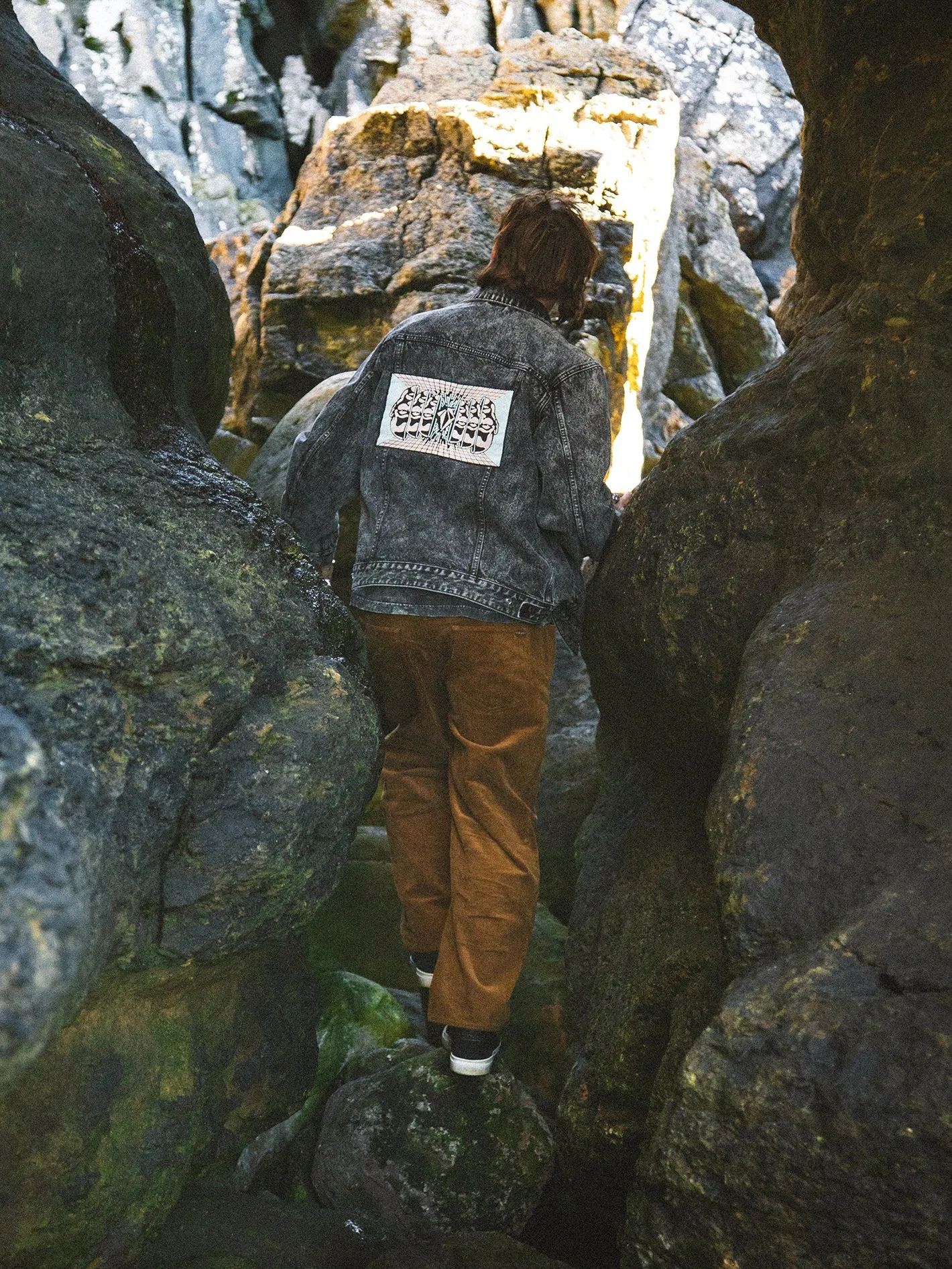 Mind Invasion Jacket - BLACK
