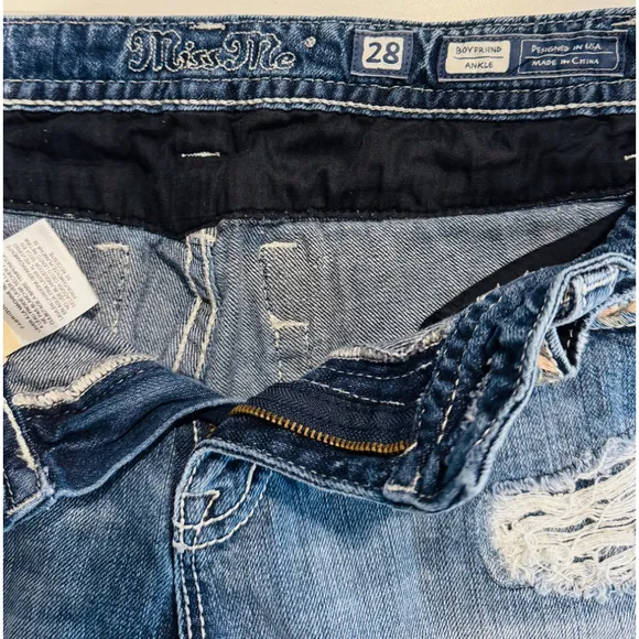 Miss Me Jeans Women's Boyfriend Ankle, Embellished Stitching, Size 28