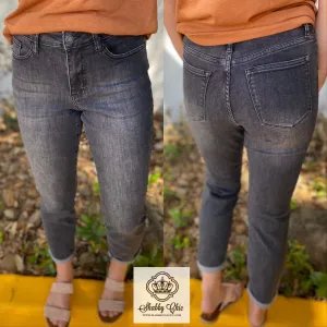 NON Distressed Midrise Black Jeans - Boyfriend Fit