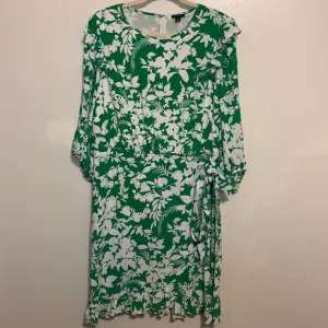 NWOT Ann Taylor faux wrap midi dress