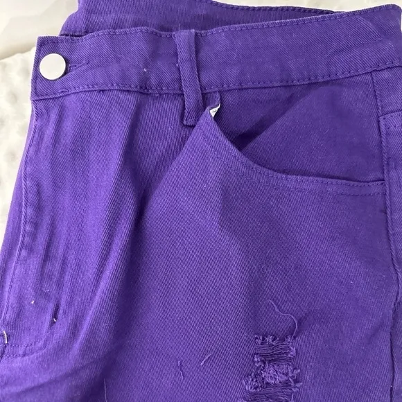 Nwot- Shein Distressed High Waist Jeans in a vibrant purple.