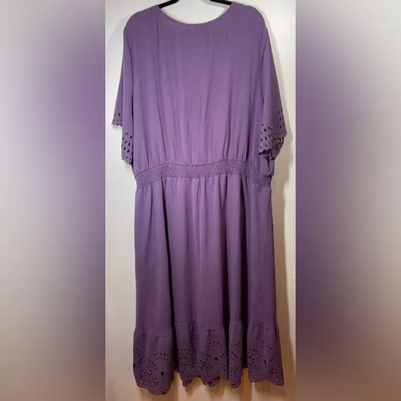 NWT BloomChic Laser Cut Shirred Wrap Scalloped Trim Flutter Dress Size 28W