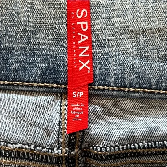 NWT SPANX Side Stripe Distressed  Jeans in lightwash S Stretchy High Waist