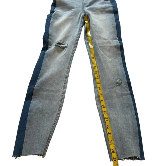NWT SPANX Side Stripe Distressed  Jeans in lightwash S Stretchy High Waist