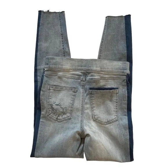 NWT SPANX Side Stripe Distressed  Jeans in lightwash S Stretchy High Waist