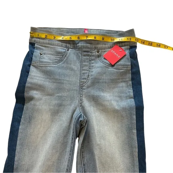 NWT SPANX Side Stripe Distressed  Jeans in lightwash S Stretchy High Waist