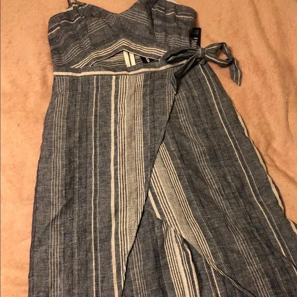 Petite Striped Cut-Out Linen-Blend Midi Dress