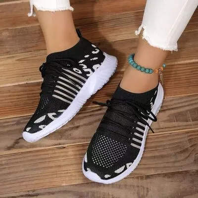 Platte sneakers met ronde neus van PU-leer
