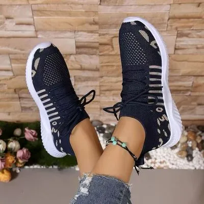 Platte sneakers met ronde neus van PU-leer