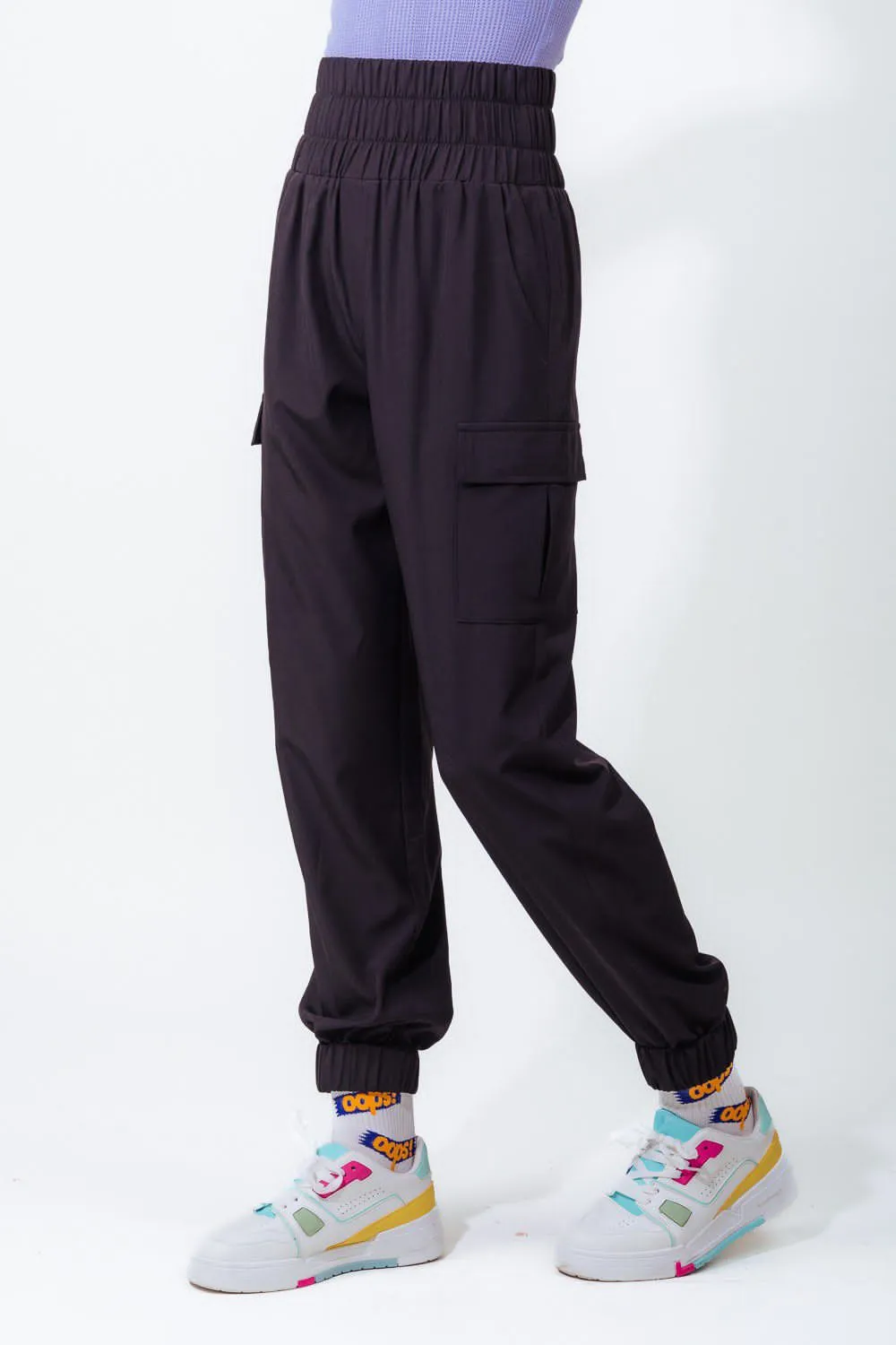 Sporty Cargo Joggers in Black