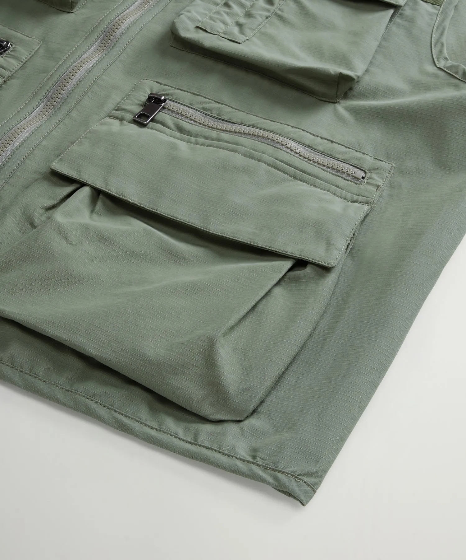 Todd Snyder x Woolrich Fishing Vest in Sage