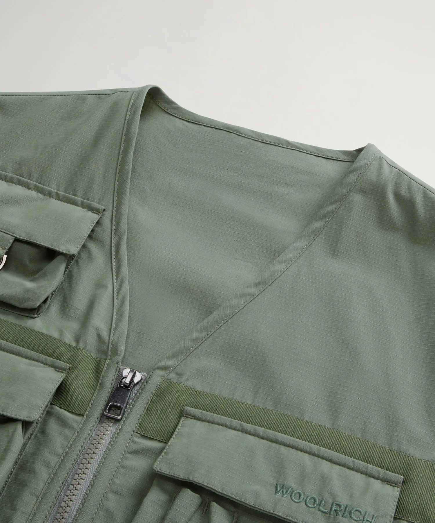 Todd Snyder x Woolrich Fishing Vest in Sage