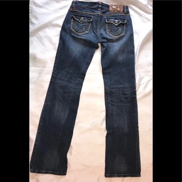 *VO distressed jeans