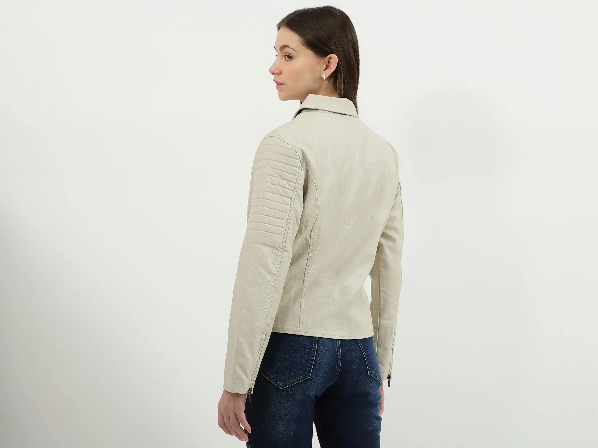 Women Solid Shirt Collar Jacket