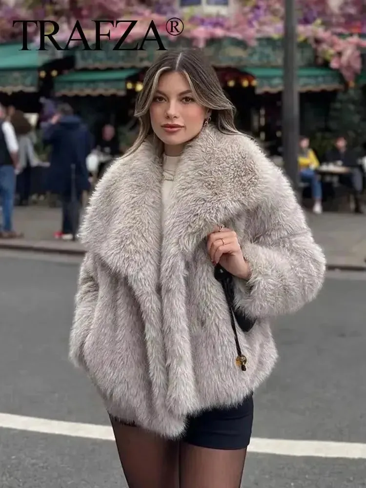 Women's Cropped Faux Fur Long Sleeve Front Snap-Button Lapel Collar Thick Coat