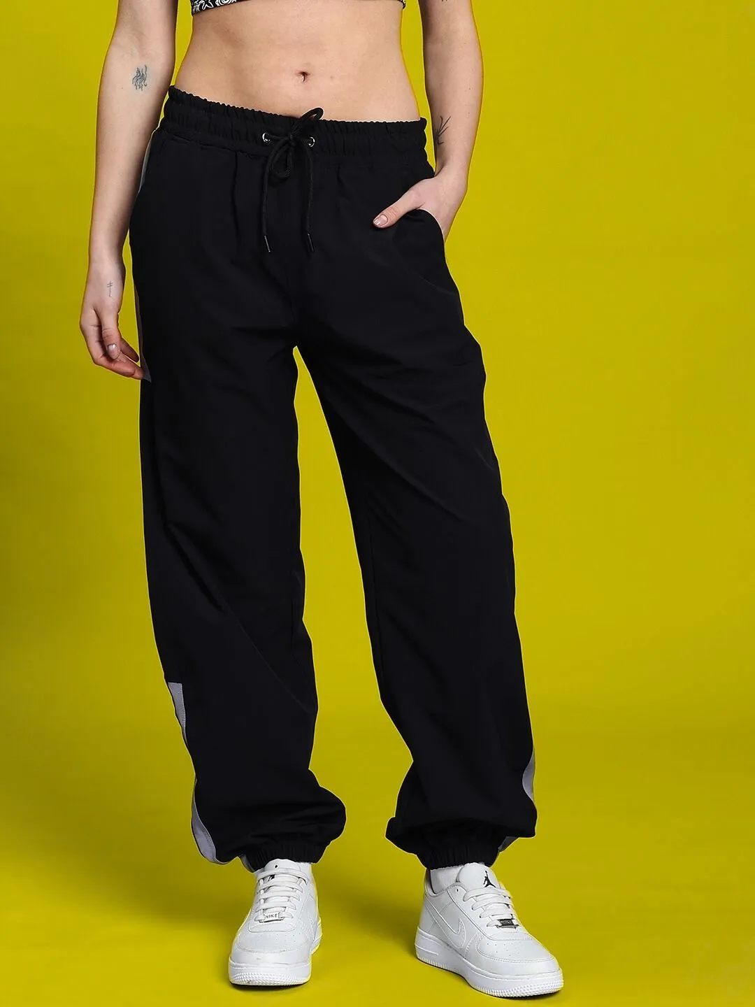 WOMEN'S LINNA CO-ORD SET (BLACK)