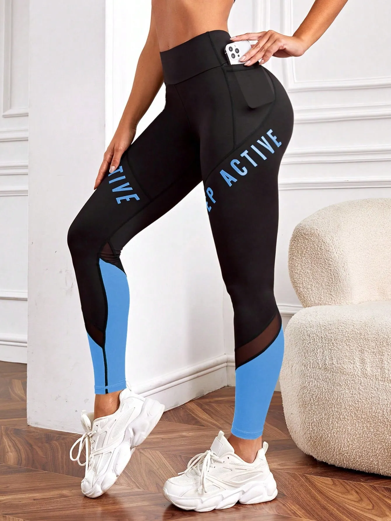 Yoga High Street Letter Graphic Mesh Insert Phone Pocket Colorblock Sports Leggings